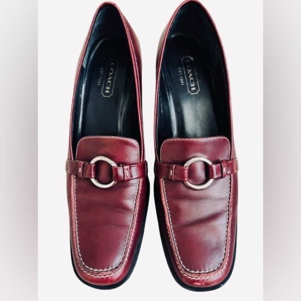 Coach Heeled Burgundy/Silver Loafers
Size 8.5 - Picture 1 of 9